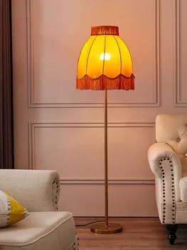 Franču Retro Karaļa galmā Pušķis Dzīvojamās Istabas Grīdas Lampa Asv Pētījumu un Guļamistabas Gultas Lampa