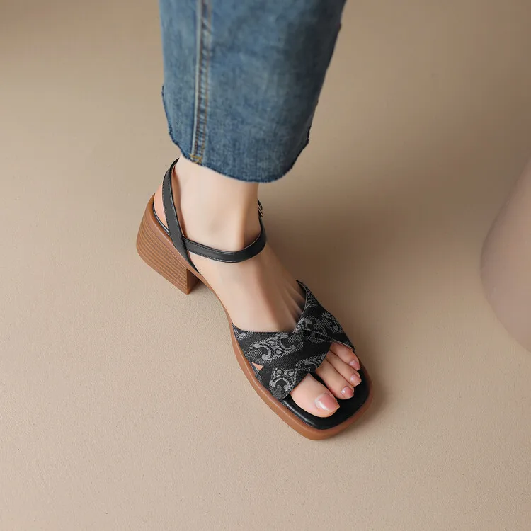 Lielajam Liela izmēra Liela izmēra Kvadrātveida pirkstiem Biezs Papēdis sieviešu kurpes ar dizaina Modes sandales ar papēžiem Retro Ērti . ' - ' . 3