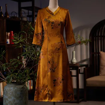 Roku Darbs Pogas Izdrukāt Satīna V-Kakla-Line Cheongsam Oriental Dress Sexy Septiņus Punktus Piedurknēm Sievietēm Qipao